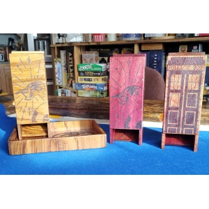 **Customizable 8-Inch Dice Towers for Consistent Gameplay**